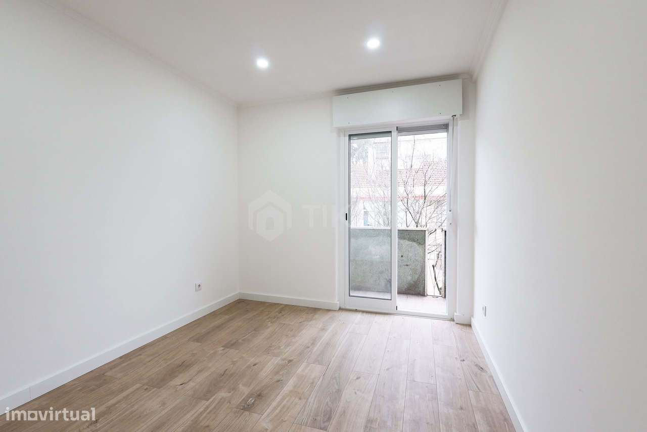 T4 TOTALMENTE REMODELADO NA DAMAIA – PRONTO A HABITAR | LOCALIZAÇÃO E-11