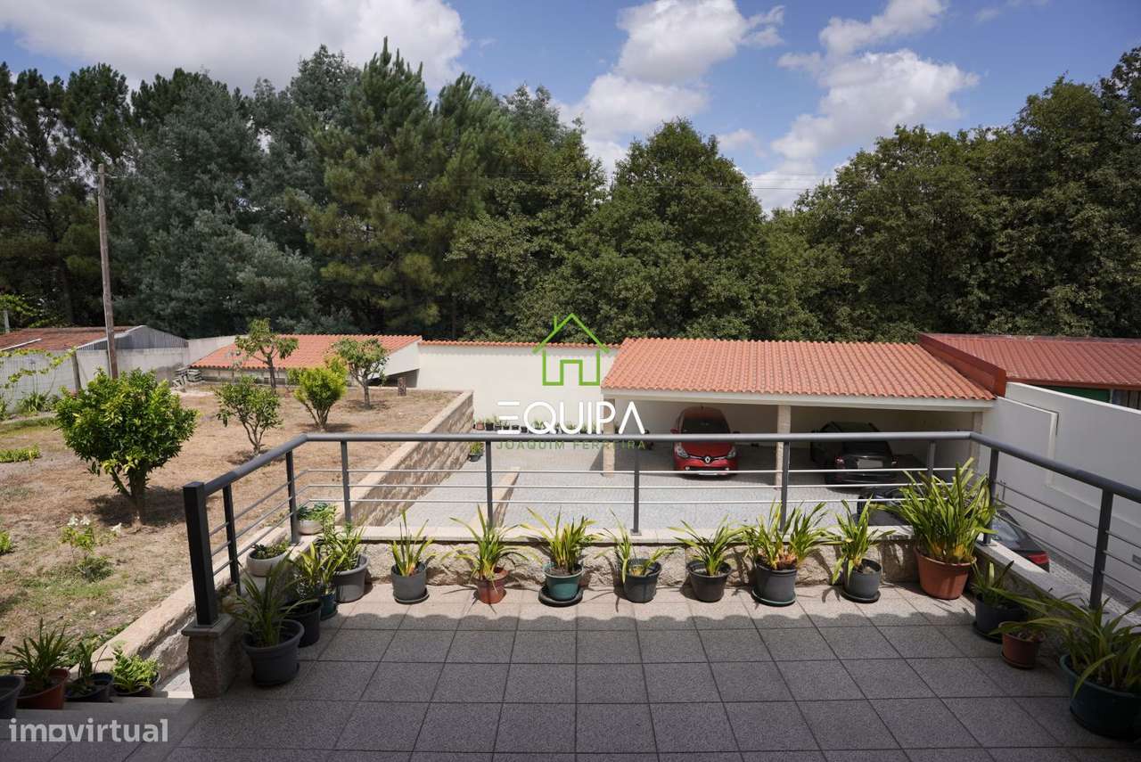 MORADIA ISOLADA T3+T2-19