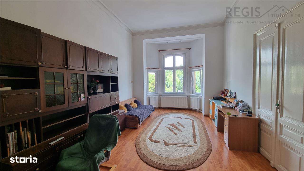 Apartament  clasic de doua camere zona Centrul Istoric - Imagine principală: 2/12