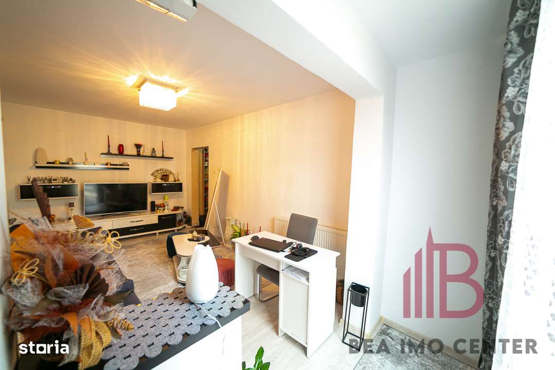 Apartament 3 camere, pus la punct în totalitate , Zona Miorița-13