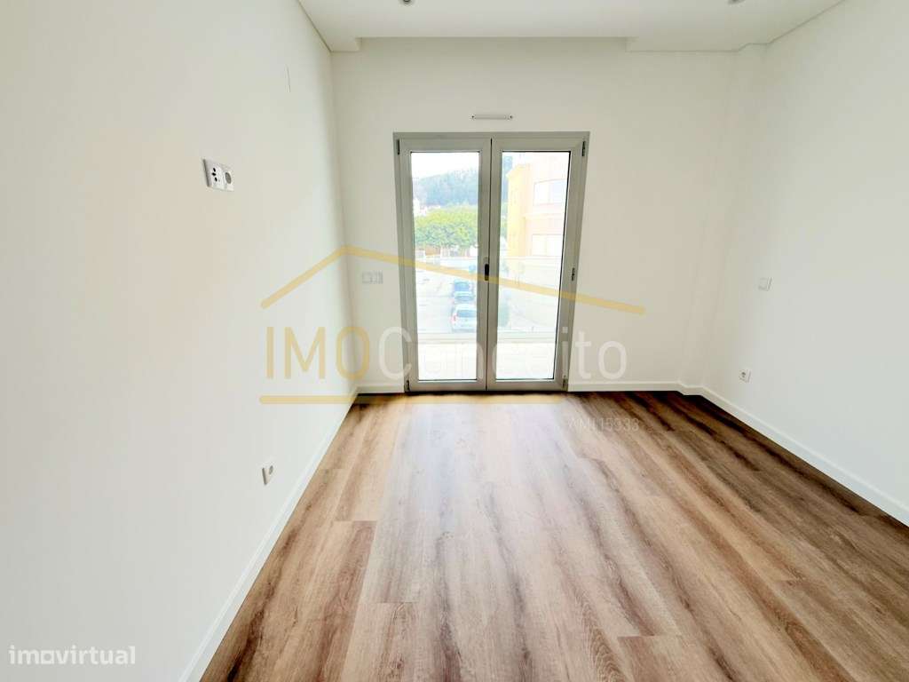 APARTAMENTO NA NAZARÉ | T3 COM PISCINA NO TOPO DO EDIFÍCIO, VARANDA...-12