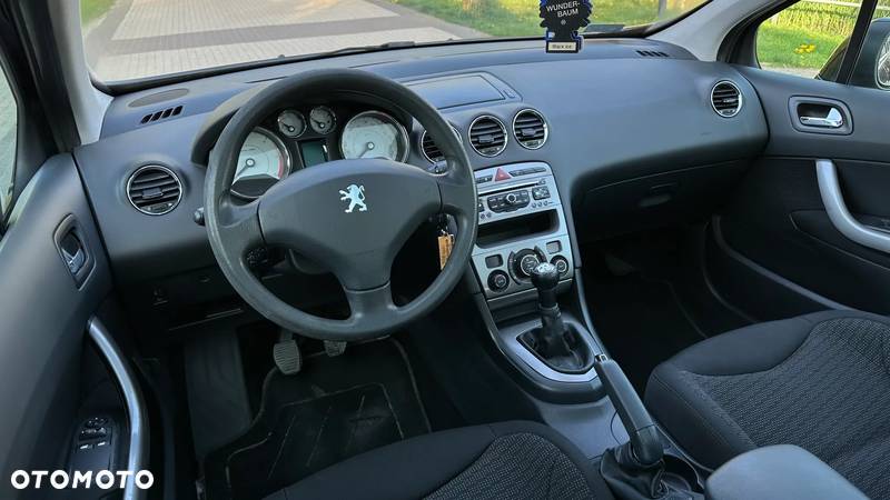 Peugeot 308 1.6 HDi Trendy Navtech - 22