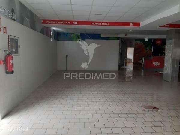 Loja de 394 m² em Sanfins Lamoso Codessos, Paços de Ferreira, Porto... - Grande imagem: 3/6