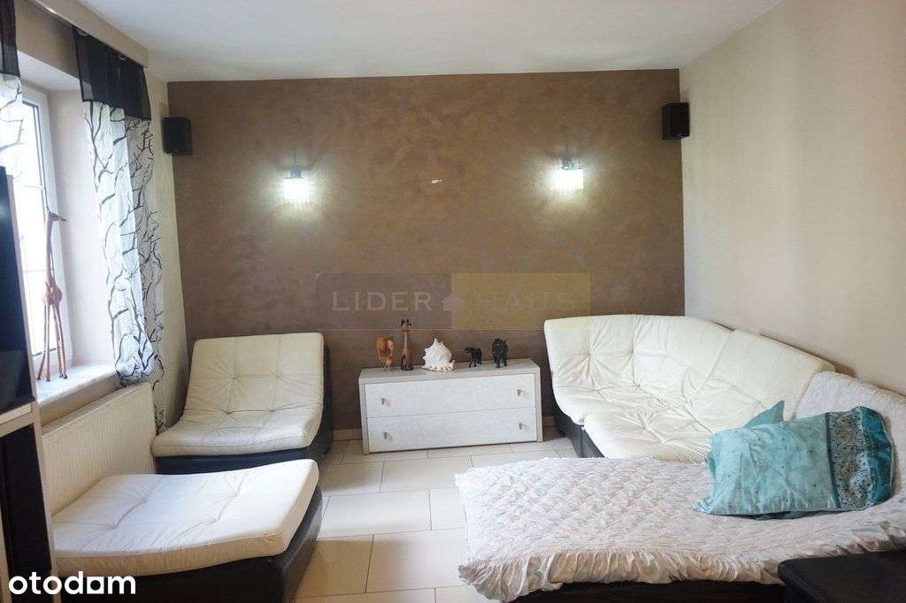 Dom z powierzchnią dodatkową + Pawilon-0