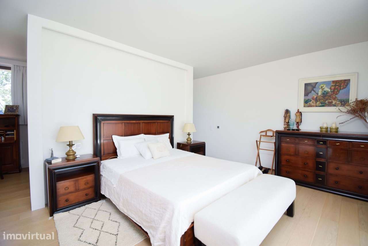 Excelente moradia T5+1 no condomínio da Quinta do Perú, Azeitão-40