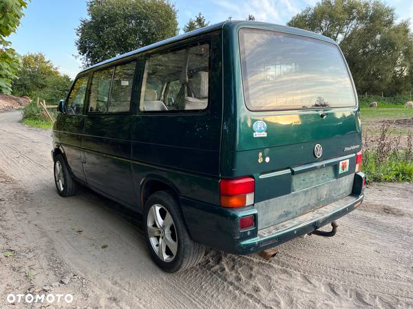 Volkswagen Multivan - 2