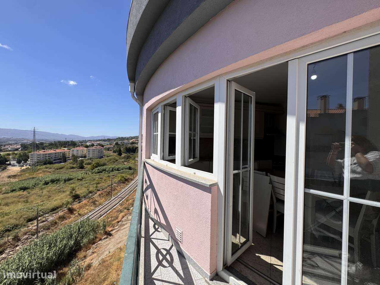 T4 Jardins das Artes, varandas e 2 garagens-9