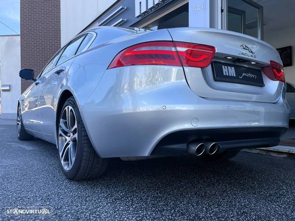 Jaguar XE 2.0 D Prestige Aut. - 9