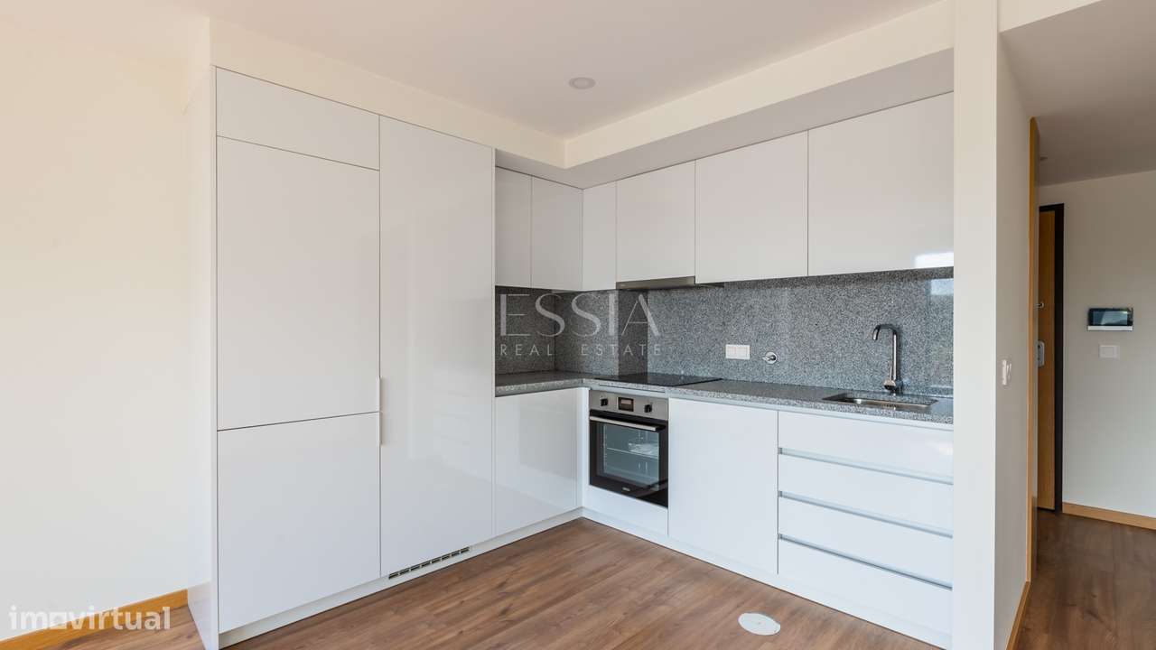 Apartamento T1 para Arrendar junto à Estação de Campanhã - Grande imagem: 4/17