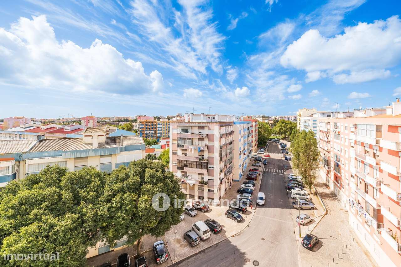 Apartamento T3, com áreas amplas, em Setúbal-47