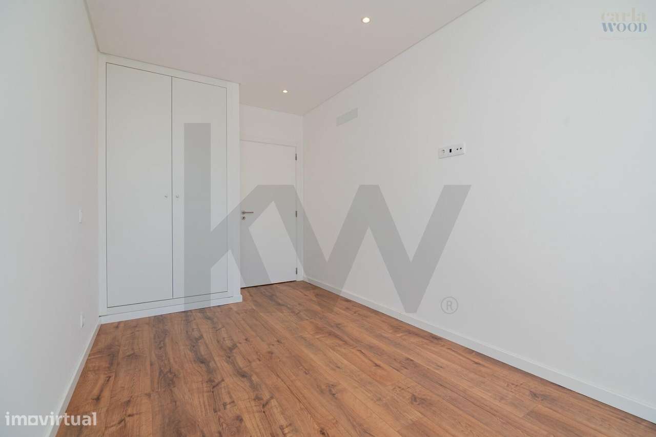 Excelente apartamento novo entre a cidade e o mar-23