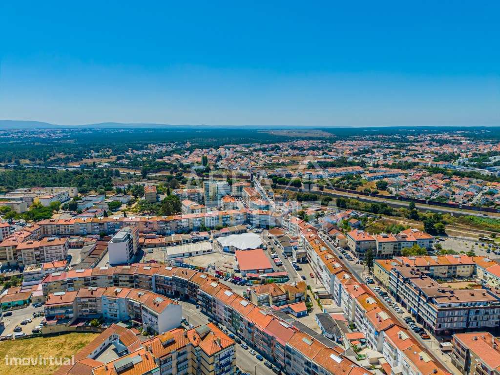 Excelente Apartamento T2 nas Paivas - Ótimo Potencial e Localização...-41