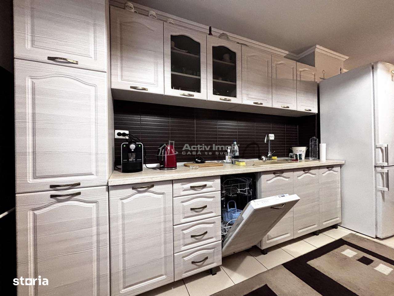 Ap 3 camere str, Sf Apostol Andrei - etaj 1 - 64 mp util - 2 balcoane-5