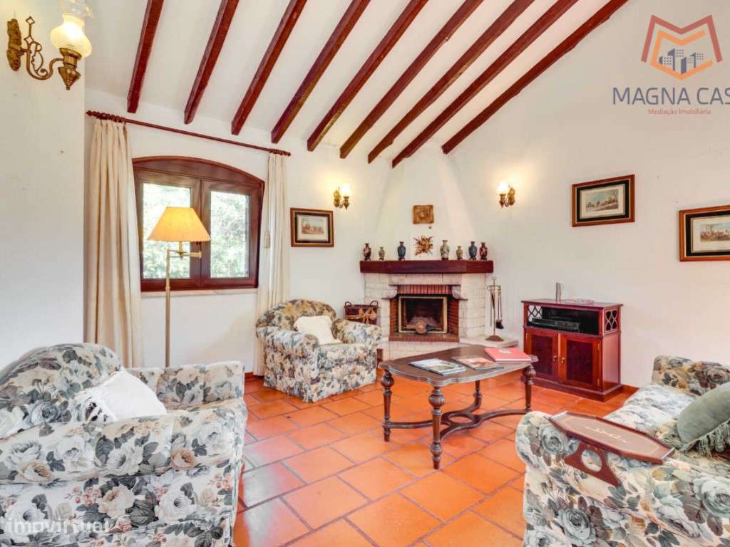 Moradia com Piscina e Jardim em Colares, Sintra-15