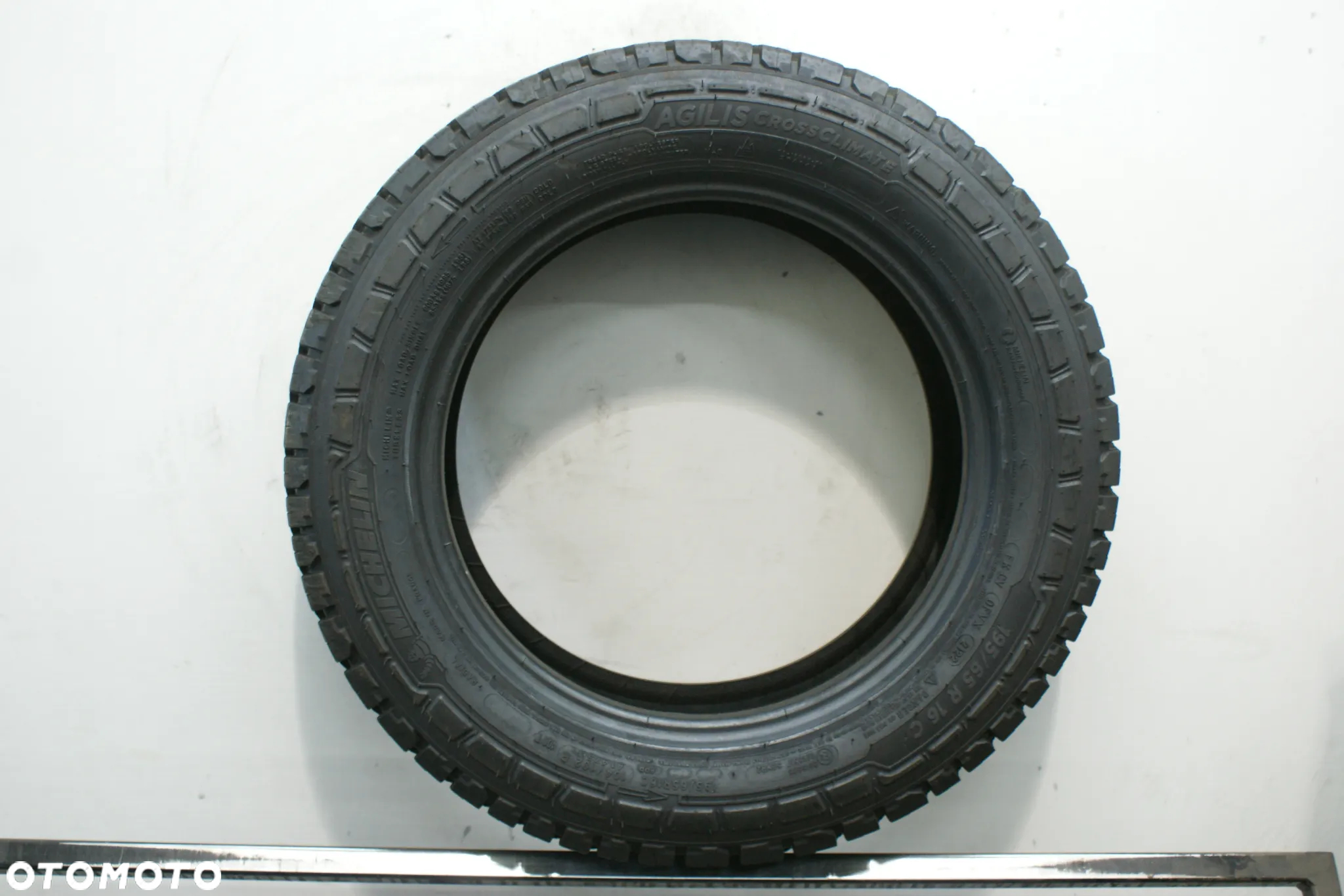 całoroczne 195/65R16C MICHELIN AGILIS CROSSCLIMATE 8,3mm 2022r - 3