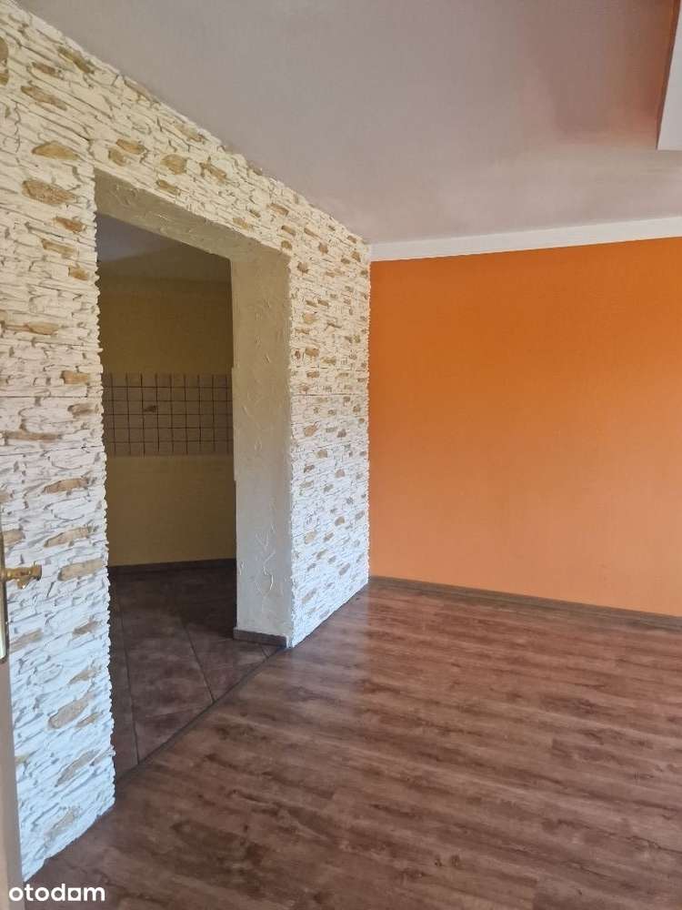 Sprzedam mieszkanie w Chobieni-3