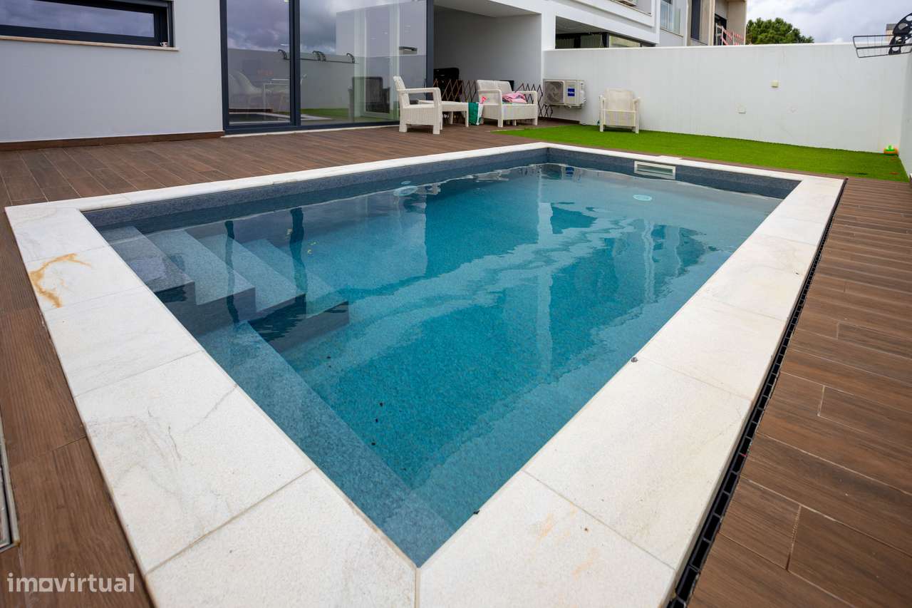 Moradia T4 Semi-Nova-44