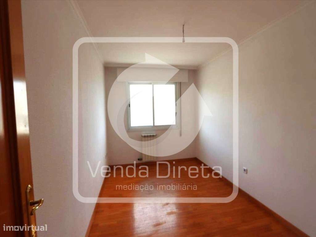 Apartamento T3 | 137 m² | Varanda | Arrecadação | Estacionamento | ...-14