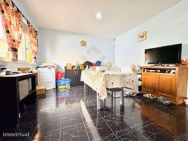 Moradia T4 com espaço exterior em Válega-15