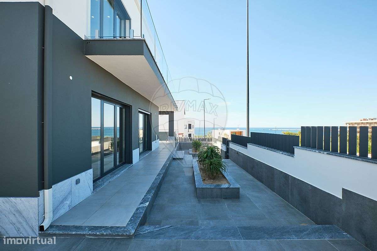 Moradia T4 para venda-44