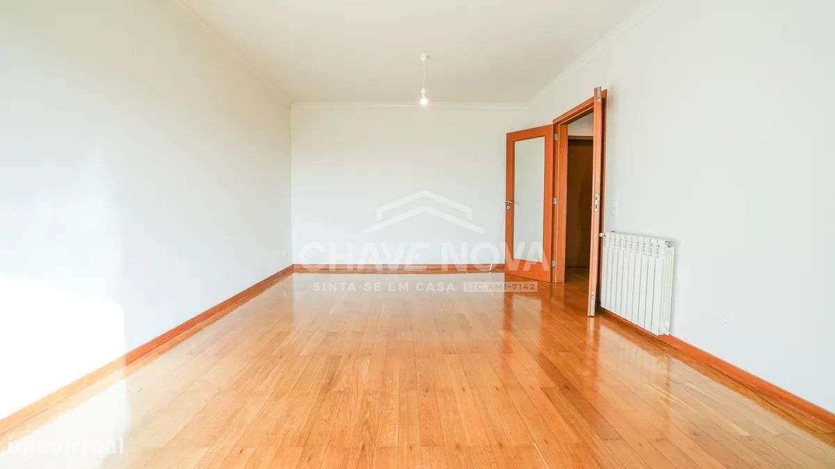 Apartamento T2+1 Dúplex c/ Vistas Mar em Canidelo-21