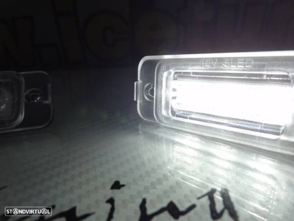 Suporte de lâmpada de matricula com led branco para Mercedes Classe R W251, ML W163, W164, GL X164 - 15