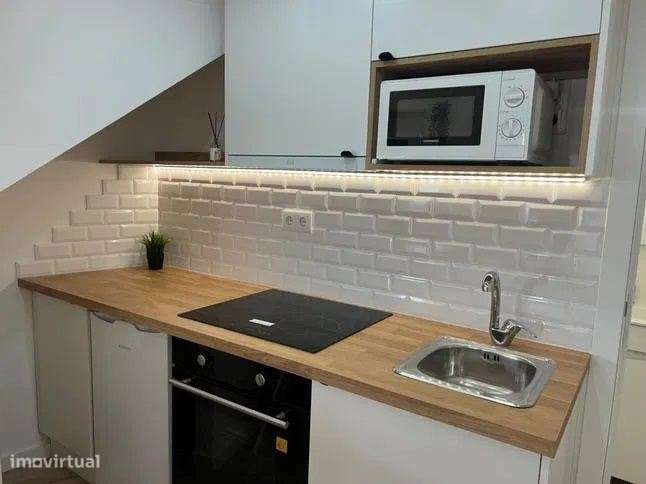 Moradia T1 Mobilada junto ao Mar Shopping- Leça da Palmeira - Grande imagem: 3/9