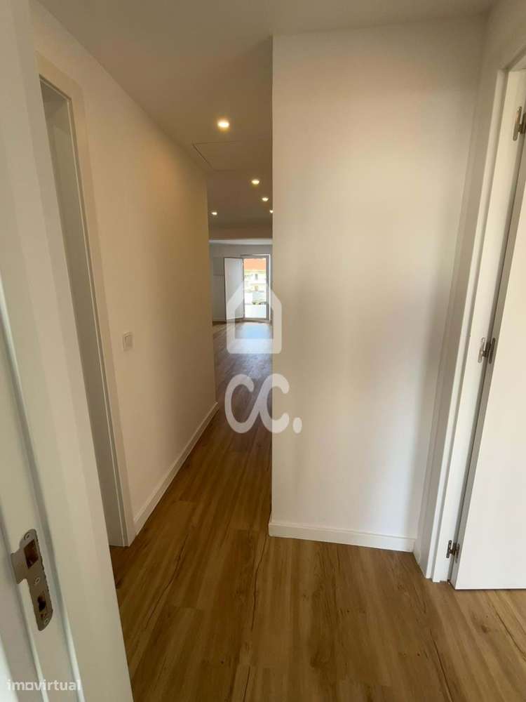 Totalmente Remodelado com vista rio - Grande imagem: 5/24