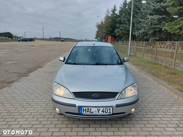 Ford Mondeo 1.8 16V Ghia - 12