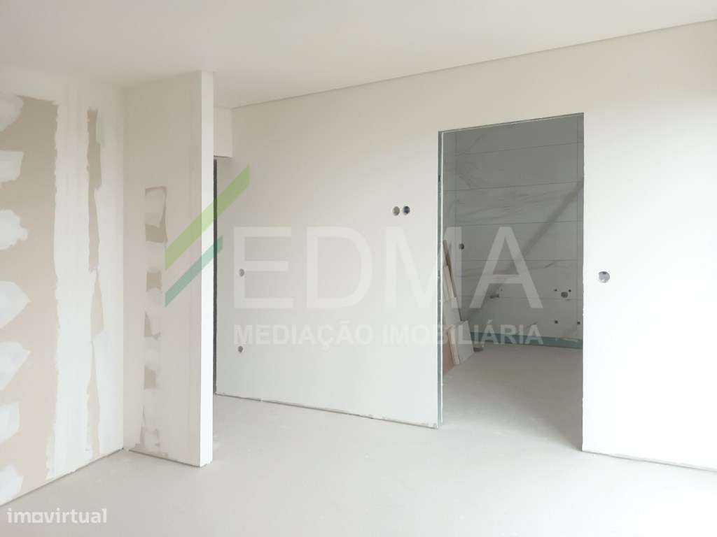 Fantástica Moradia T3 - Lemenhe (Em fase final de acabamentos) - Grande imagem: 2/12