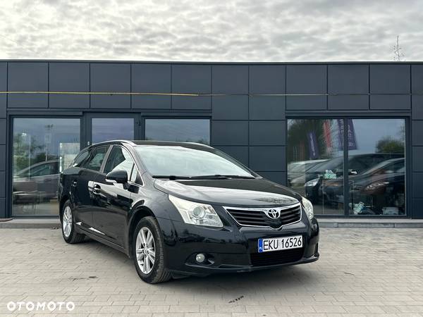 Toyota Avensis 1.8 VVT-i Combi Executive - 2