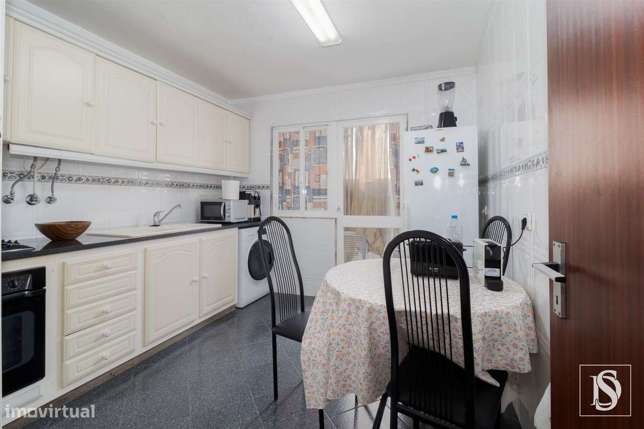Apartamento T3 Venda em Santo António da Charneca,Barreiro-6