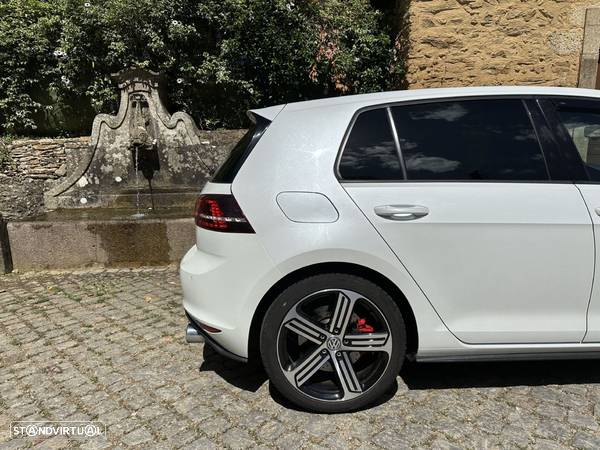 VW Golf 2.0 TSi GTi Performance - 14