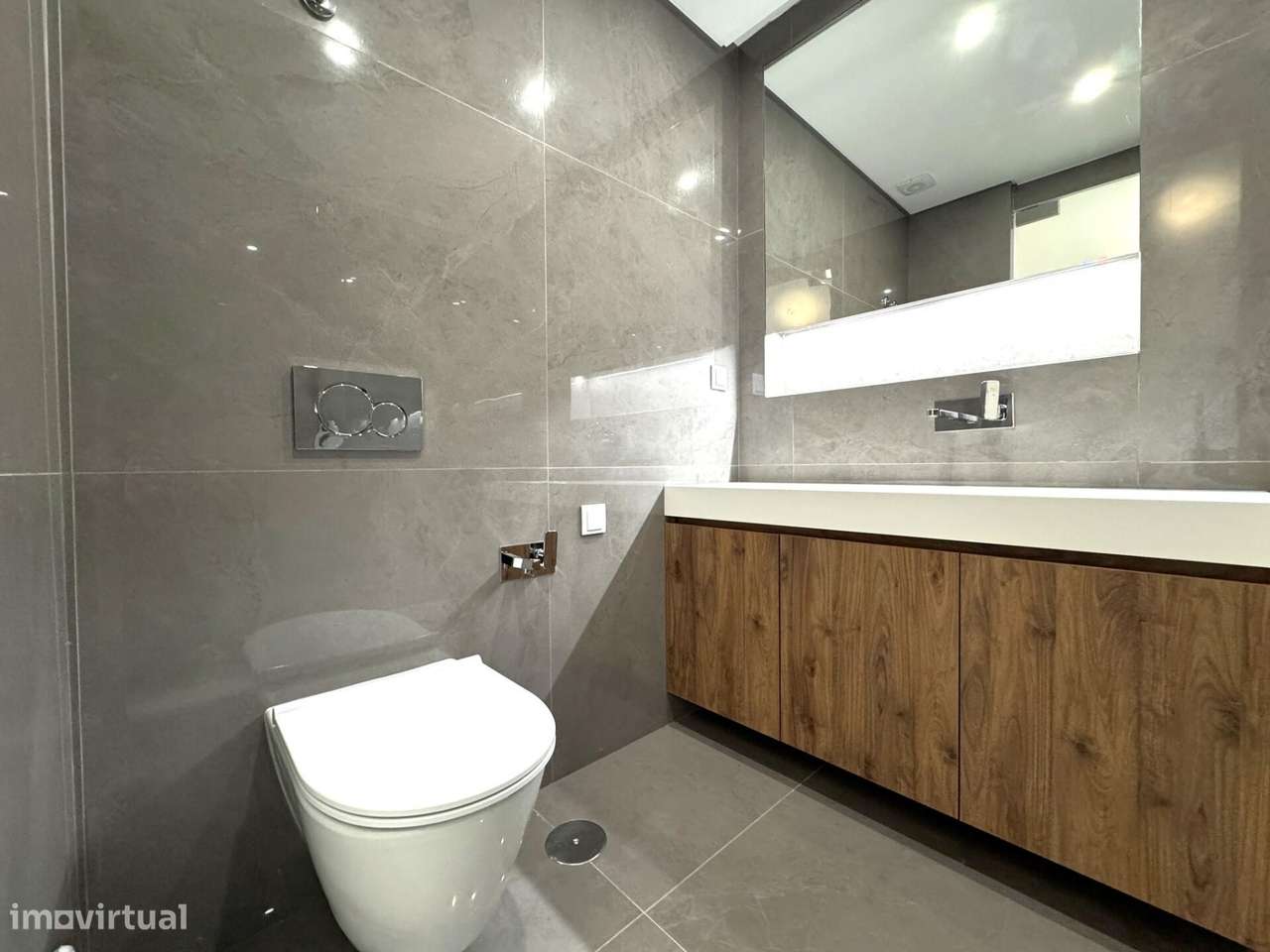 Apartamento T3 novo com estacionamento no centro de Carcavelos-27