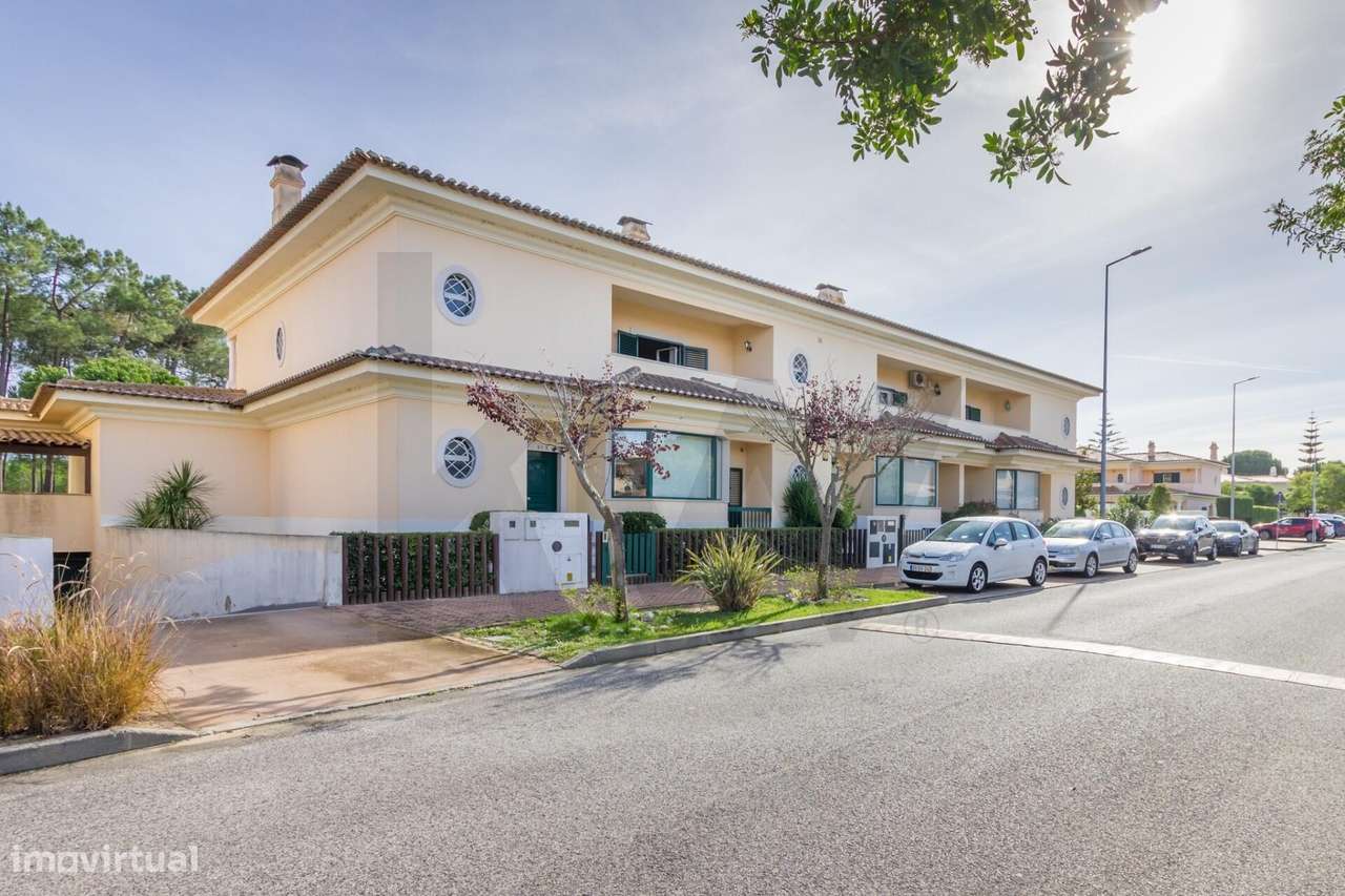 Moradia T3+2 com Piscina no Condomínio Belo Jardim – Samora Correia - Grande imagem: 4/58