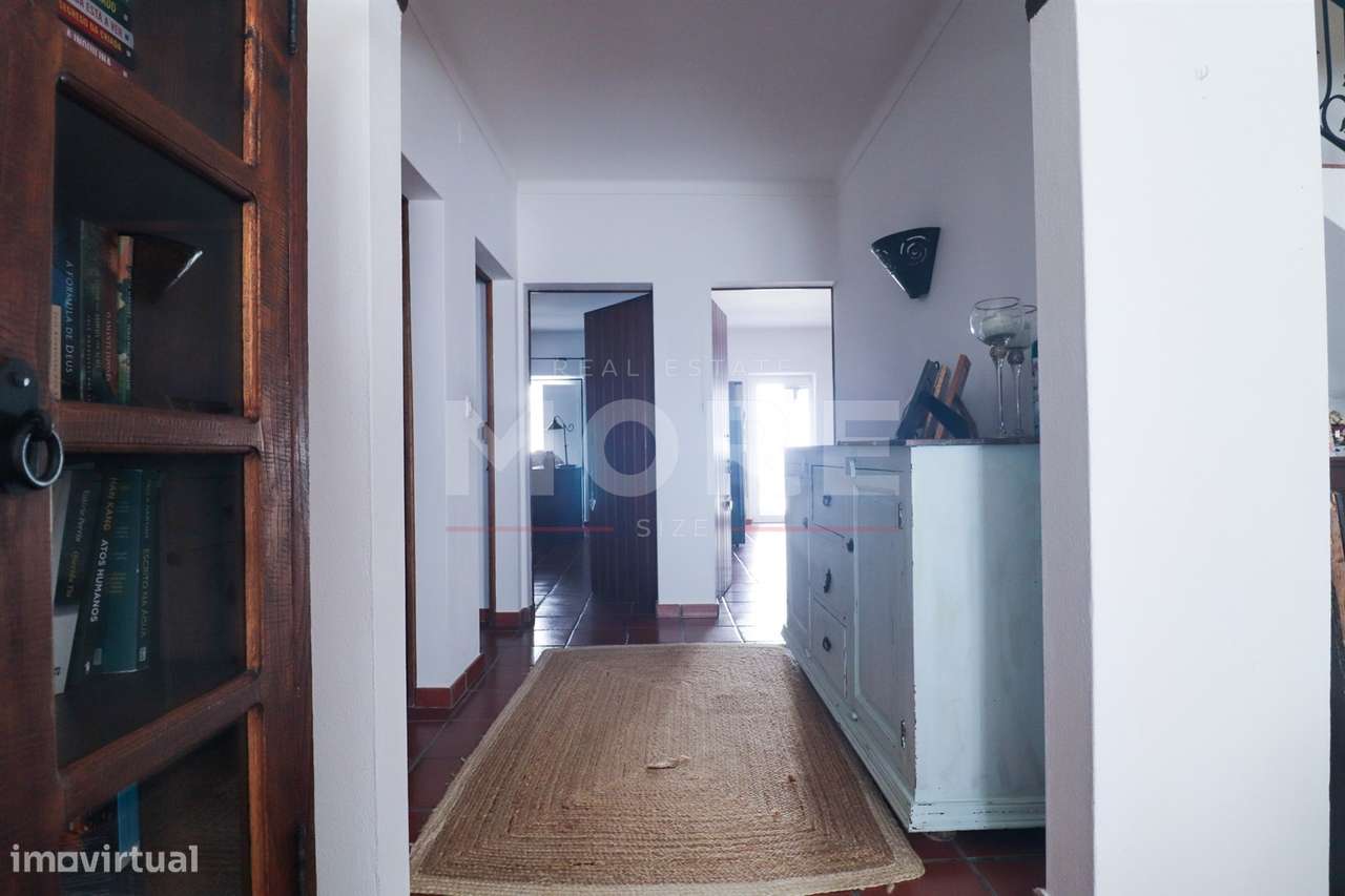 Moradia Unifamiliar T4 com Quintal e Garagem no Centro das Alcáçovas-18