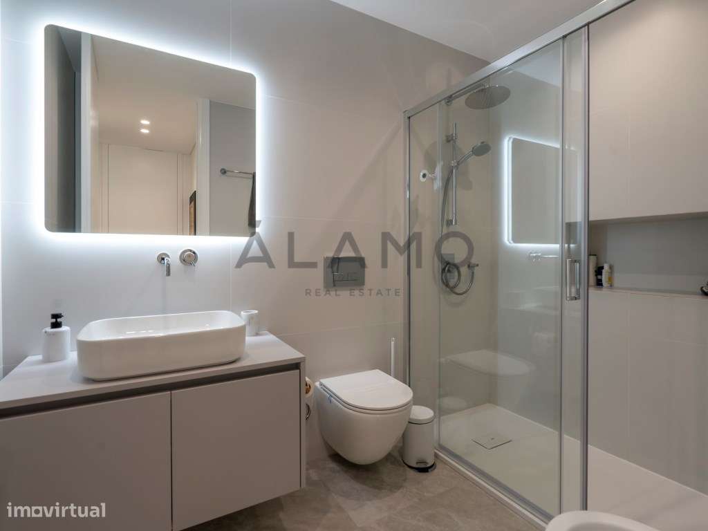 Apartamento T1 em empreendimento de luxo na Marina de Olhão-16