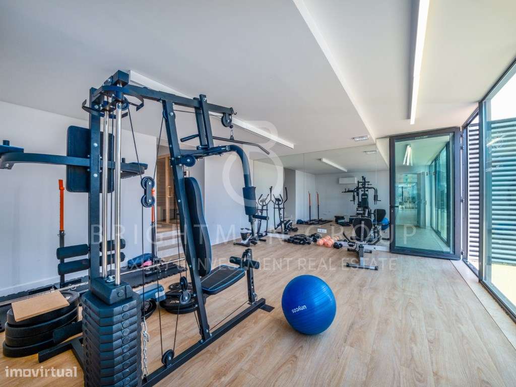 Apartamento T4 com jardim privativa, em Carcavelos-43