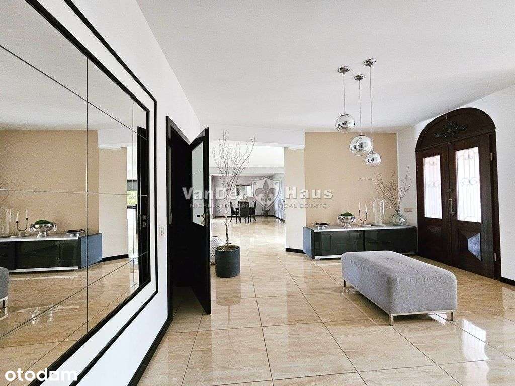 Dom w stylu hiszpańskim, duża działka, sauna-12