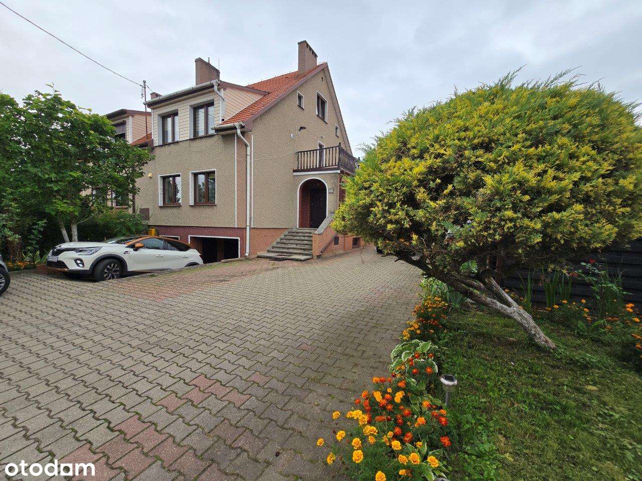 Połowa bliźniaka wraz z działającym biznesem-16