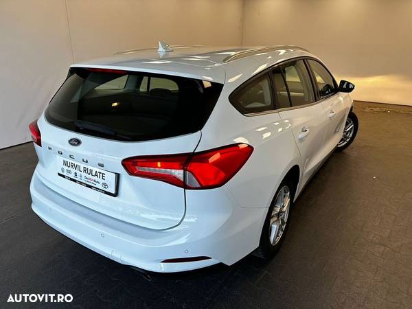 Ford Focus 1.5 EcoBlue Connected - 10