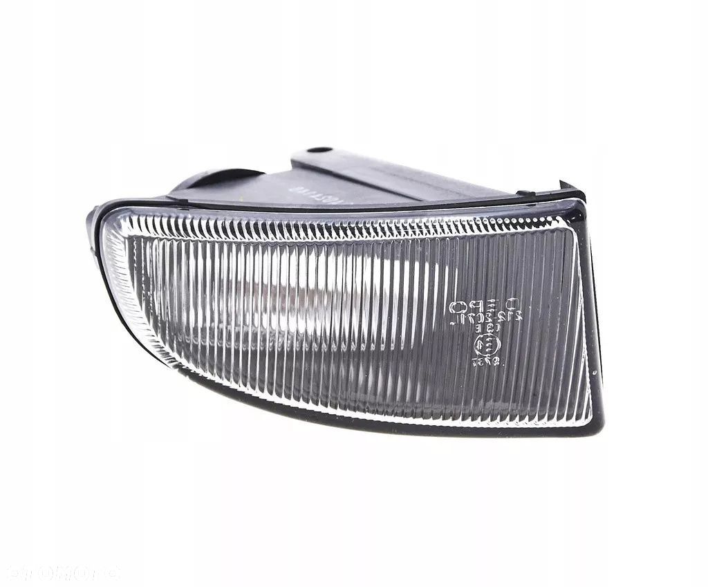 TOYOTA AVENSIS 1997 - 99 LAMPA PRZECIWMGIELNA P - 1