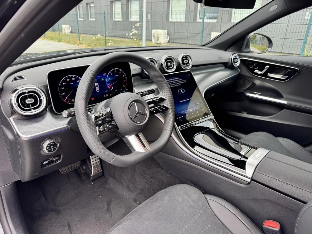 C 200 4Matic, Linia AMG Premium, DIGITAL Light, Keyless GO