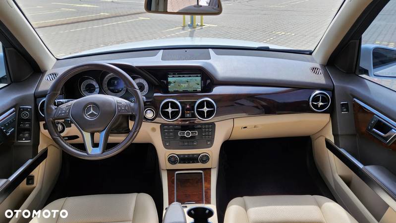 Mercedes-Benz GLK 350 4-Matic - 22