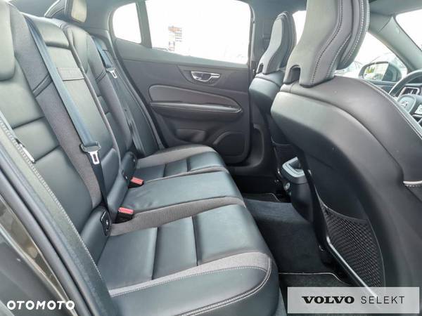 Volvo S60 - 11