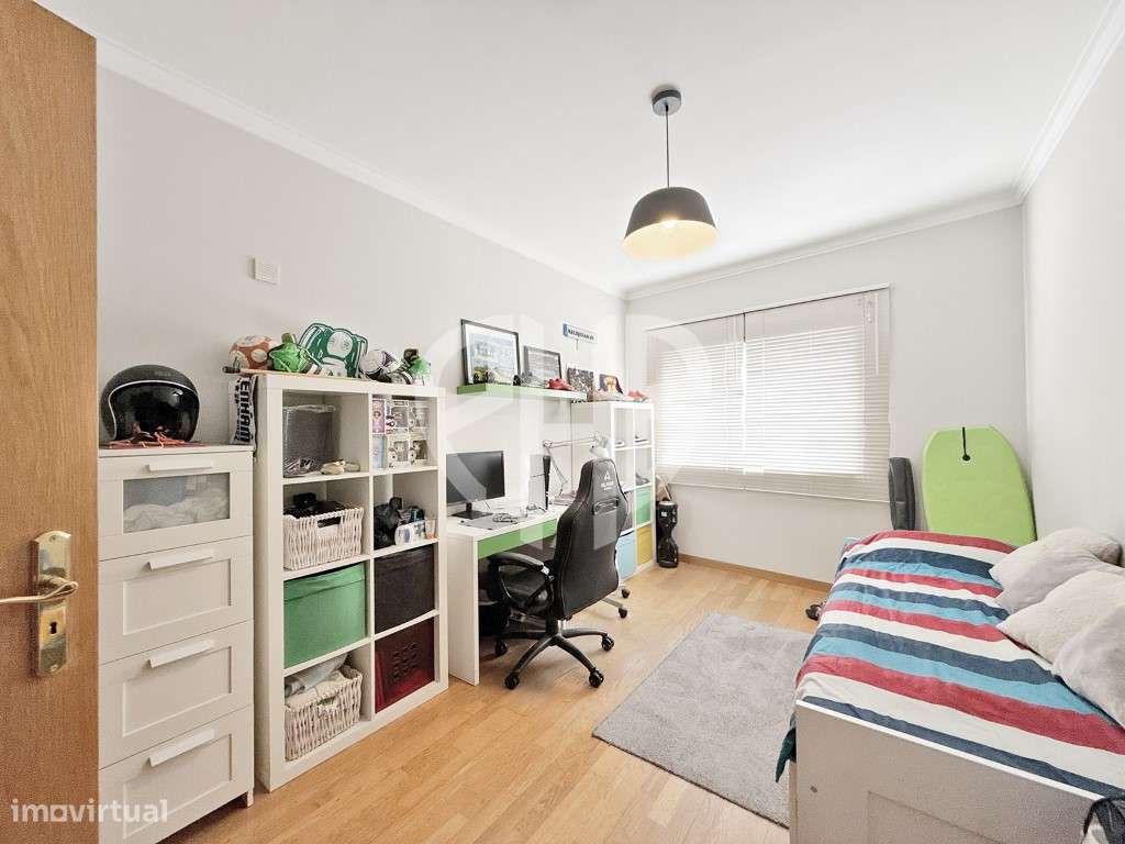 Apartamento T3 / C/Parqueamento // Santa Marta Corroios-35