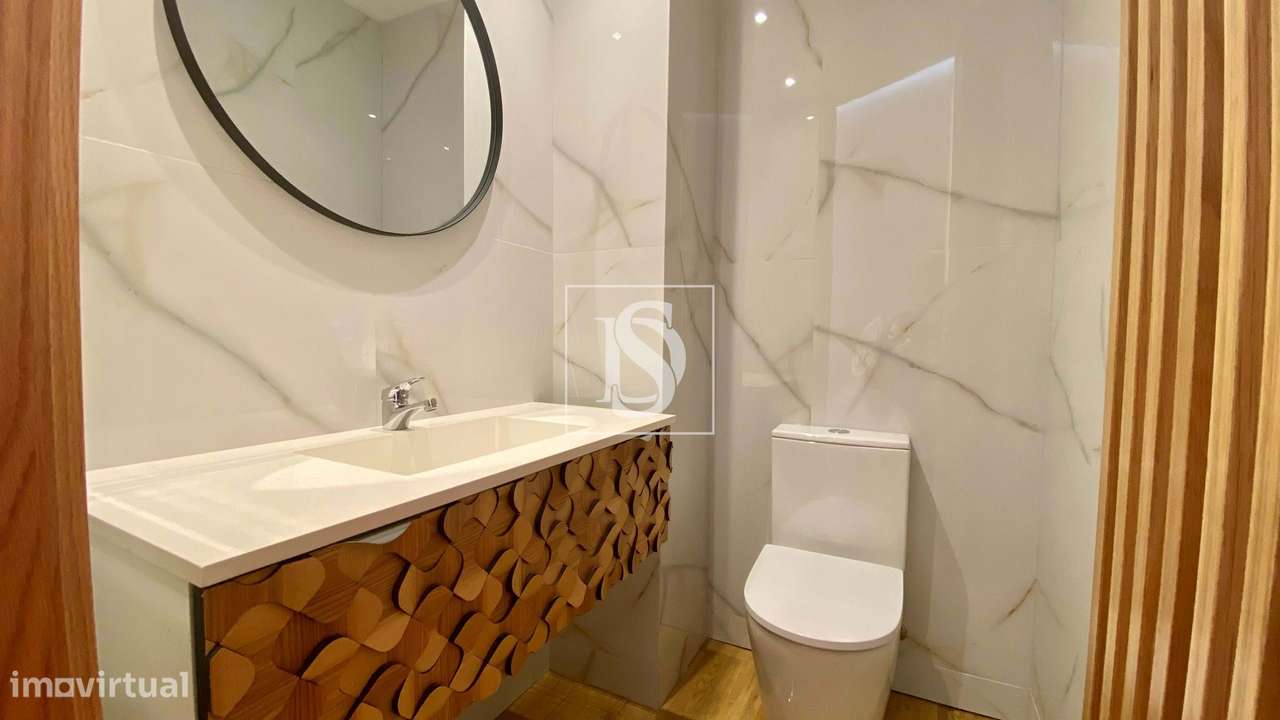 T3 com 170m² | Terraço Privativo de 200m² | Renovado | Santo Tirso-7