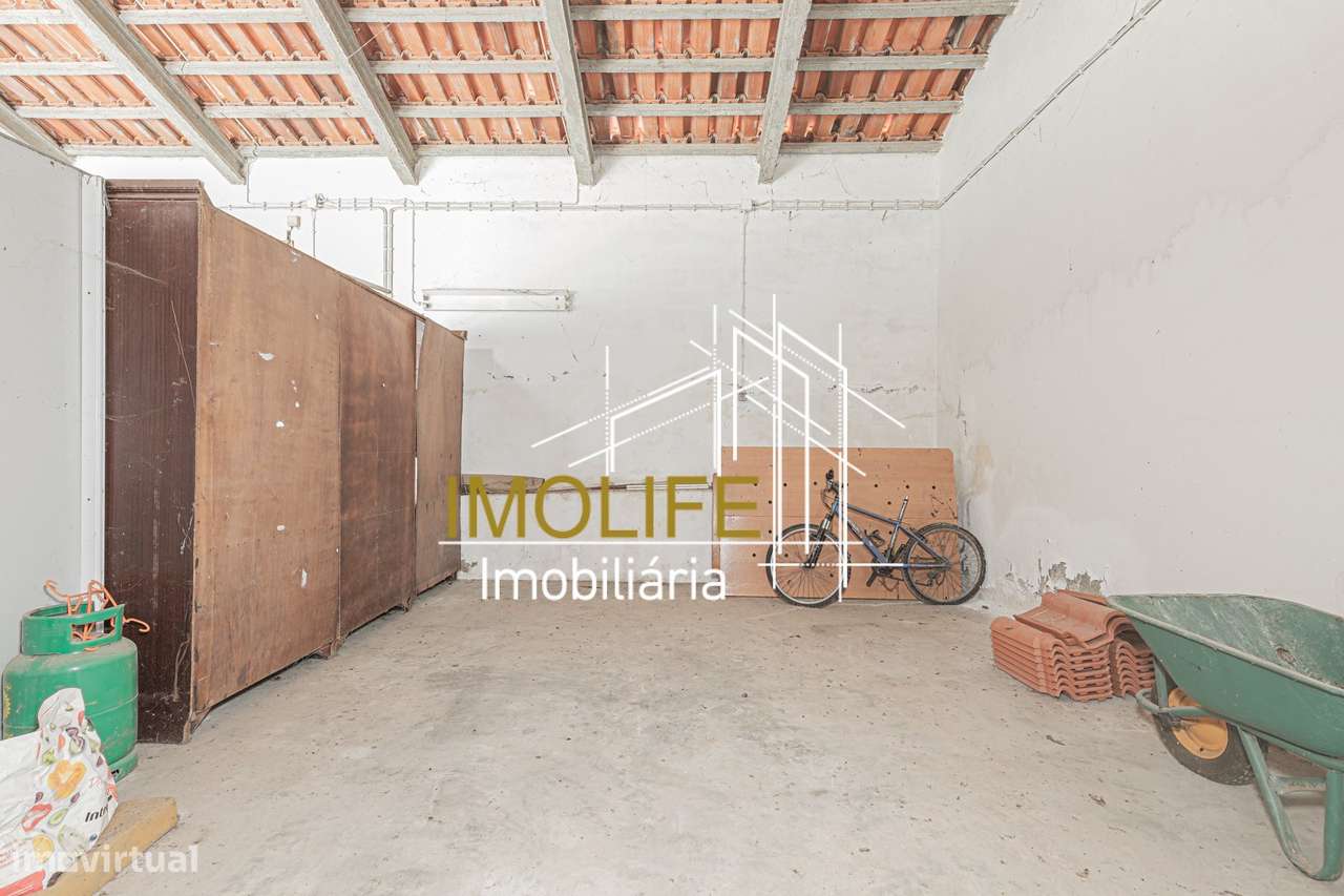 Armazém para venda em Cabeção-35