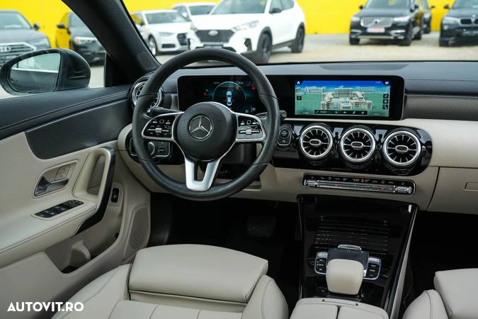 Mercedes-Benz CLA 180 d 7G-DCT AMG Line - 10