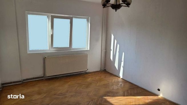 Vand apartament 2 camere Targoviste